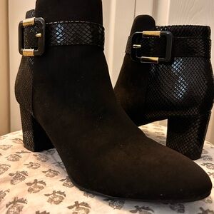 Karen Scott Black Ankle Boots with Textured Detail